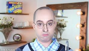 Vlogger transforms herself into Arrested Development's Buster Bluth