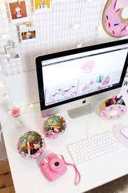 Diy Fotowand Selber Machen Schreibtisch Deko Basteln Diy Fotowand Deko Basteln Fotowand Selber Machen
