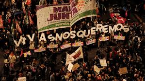 La cámara de diputados de argentina ha aprobado la ley para interrupción voluntaria del embarazo, que se encuenta camino al. Colectivo Ni Una Menos Retoma Masivamente Calles De Argentina Noticias Telesur