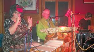 Sie können axels kabinett sicher vom heimischen sofa aus durch ihren pc besuchen und trotzdem bauklötzer staunen. Schramberg Ein Spektakel Aus Dem Kuriositaten Kabinett Schramberg Schwarzwalder Bote