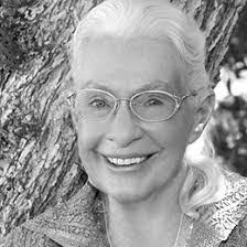 Caroline Anaya's Instagram, Twitter & Facebook