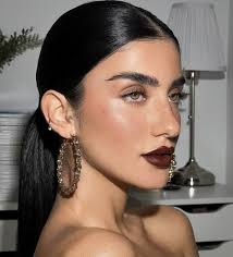 Mariana Abraham (marianaabraham)