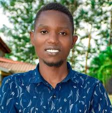 Embu town Kumeanza kushikana kidogo kindly guys. GO HOME!!