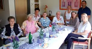 Das christophorus haus liegt nahe dem stadtzentrum von ennigerloh. Abgeordnete Besuchen Christophorus Haus Weiter Rahmen Fur Wurdiges Altern Verbessern Lokalklick Eu