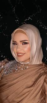 Dalia Reda hair style and makeup artist