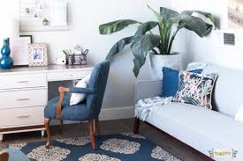 Here are ideas to decorate such room. Jo S Living Room Navy Pink Gold Grey And White All Things Thrifty