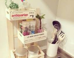 保存版 知らないと損 100均グッズでできるプロも認めた簡単キッチンdiy25選 インテリア 収納 キッチン 出窓 手作り棚