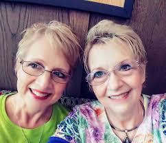 Linda Hammontree's Instagram, Twitter & Facebook