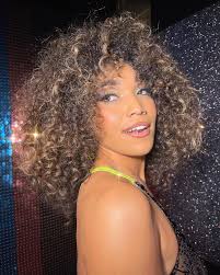 On Wednesday's show Erica-Cody joins us to talk about a whirlwind six  months which included making it to the final of Dancing with the Stars and  her headline show in The Sound