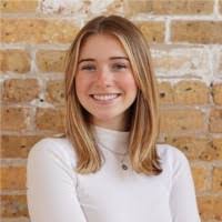 Erin Oakley's Instagram, Twitter & Facebook