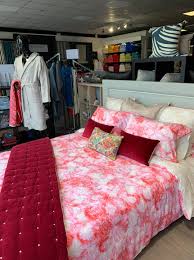 O linge de maison is a textiles company based out of 27 avenue de l enclos, portet sur garonne, france. O Linge De Maison Accueil Facebook