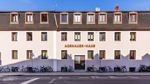 Find the perfect konrad adenauer haus stock photos and editorial news pictures from getty browse 2,386 konrad adenauer haus stock photos and images available, or start a new search to explore. Studentenzimmer Erlangen Smartments Student