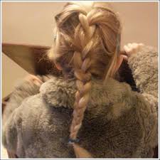 Voir plus d'idées sur le thème tresses africaines, coiffure, coiffure africaine. Coiffure De La Reine Des Neiges Facile Ou Pas Mon Blog De Maman