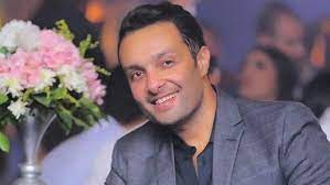 وقال النمنم محمود عبد العزيز فنان مصري عظيم أثرى الحياة الفنية المصرية بموهبته التي جعلت منه ساحرا بحق، بحسب ما نقلته وكالة رويترز. Ø²Ù‡Ø±Ø© Ø§Ù„Ø®Ù„ÙŠØ¬ Ø´Ù‚ÙŠÙ‚ ÙŠØ§Ø³Ù…ÙŠÙ† Ø¹Ø¨Ø¯Ø§Ù„Ø¹Ø²ÙŠØ² ÙŠØ¨Ø§Ø±Ùƒ Ù„Ù‡Ø§ Ù†Ø¬Ø§Ø­Ù‡Ø§ ÙˆÙŠÙ‡Ù†Ø¦Ù‡Ø§ Ø¨Ø§Ù„Ø¹ÙŠØ¯ ÙˆØ§Ù„Ø¬Ù…Ù‡ÙˆØ± ÙŠØªÙˆÙ‚Ø¹ ØªØµØ§Ù„Ø­Ù‡Ù…Ø§
