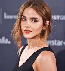 I wish I can get a beautiful rose from my big fan today 🌷