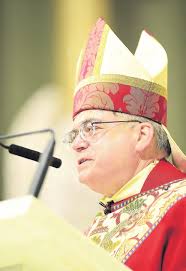 Seminarians Serve Benefactors at Annual Dinner