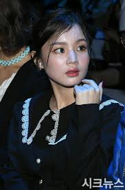 Pin On Lee Hi