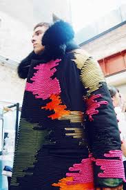 Please Welcome The New Kids On The Block The Csm Graduates Stickerei Mode Modenschau Und Textile Manipulation