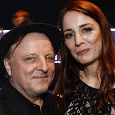 Wir bieten lebenslauf, biografie und einer übersicht der werke von rainer maria rilke. Axel Prahl Mit Neuer Freundin Gesichtet Gala De