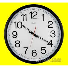 Tanganku bergerak perlahan dan gemetar menyingkap dasternya ke atas. Jam Dinding Sakana 415n Warna Hitam Putih Silver Ukuran Besar Awet Shopee Indonesia