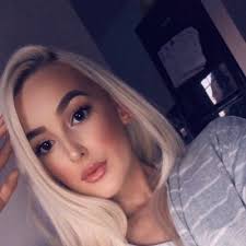 Jade Beard (@jadebeard_)