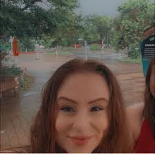 Emily Twitchell dans personnes