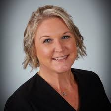 Janet Linder's Instagram, Twitter & Facebook