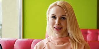 Lana Lentz's Instagram, Twitter & Facebook