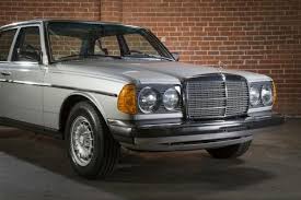 Mercedes Benz 300d W123 1978 Astral Silber Blau Mb Tex Mercedes Benz Mercedes Sedan