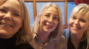 Chefer med olika organisatoriska tillhörigheter men samma placeringsort.  Och jag som inte ens är chef på Skatteverket längre men fick vara med på aw  med chefer m placeringsort i Uddevalla ändå. Himla… |