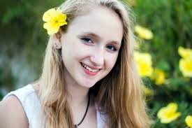 Claudia Haynes's Instagram, Twitter & Facebook