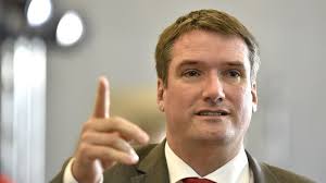 After having been elected to the national council in 2003, he has been a deputy in the council of states since 2012. Parti Socialiste Christian Levrat Souhaite Rester