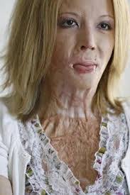 Mona Mays's Instagram, Twitter & Facebook