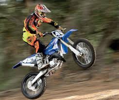 They went from awesome to mediocre in the span of three seasons. Dirt Bike Magazine 2 Strokes New And Old 10 Things You Should Know About The Yz125