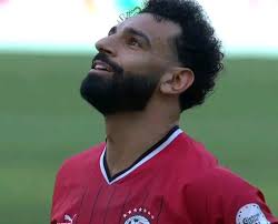 Injury leaves Alexander-Arnold out for a long time. What about Salah?  Liverpool defender Trent Alexander-Arnold is facing a long spell