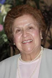 Elva López Obituary