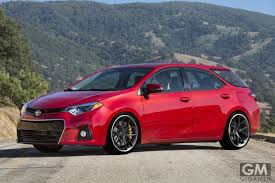 新型カローラ corolla カローラが美しく スーパーカー仕様に生まれ変わった トヨタカローラ トヨタ トヨタ カムリ