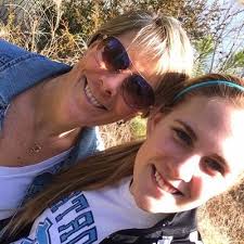 Paula Carlin (@pmcarlin23)