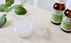 アロマでかゆみ止め 虫刺され用アロマジェルの作り方 アロマライフスタイル ドテラ アロマ アロマ アロマオイル