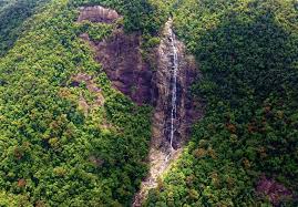 Trekking khám phá thác Đỗ Quyên nằm giữa Vườn quốc gia Bạch Mã