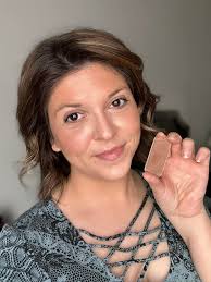 Contour vs bronzer placement tips needed