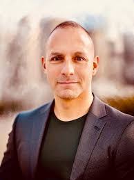 Lance Ferris's Instagram, Twitter & Facebook