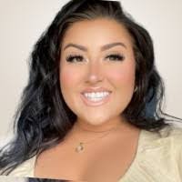 Courtney Moreland's Instagram, Twitter & Facebook