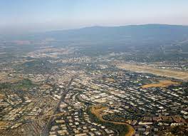 Silicon valley, industrial region around the southern shores of san francisco bay, california, u.s., with its intellectual centre at palo alto, home of stanford university. Silicon Valley Wikipedia