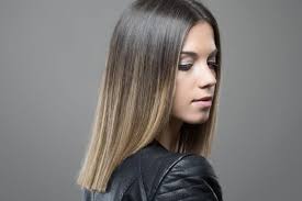 Dark blue blends into purple for a gorgeous combination that makes a straight bob pop. 30 Stunning Short Ombre Hair Ideas For 2021 Hairstylecamp