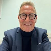 5000+ profilů „Dearing“