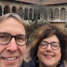 Firenze card… how easy is it to use? If I purchase the card online and  reserve time slots online, do I just walk in the museum showing the card?  It seems to