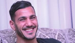 Gençler mumla aranıyor