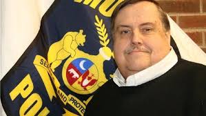 Dennis Cupp's Instagram, Twitter & Facebook