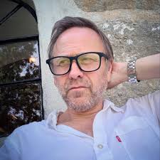 Dags för klassåterträff 2025? Daniel Janson Linda Ovesjö Fd Strömberg  Fredrik Lindgren Johan Sune Sundberg Daniel Berg Özgur Oscar Turgut Therése  Hurtig Fredrika Ringh Johan Maxe Ulle Bååth Mats Karlsson Lotta Gunnarsson